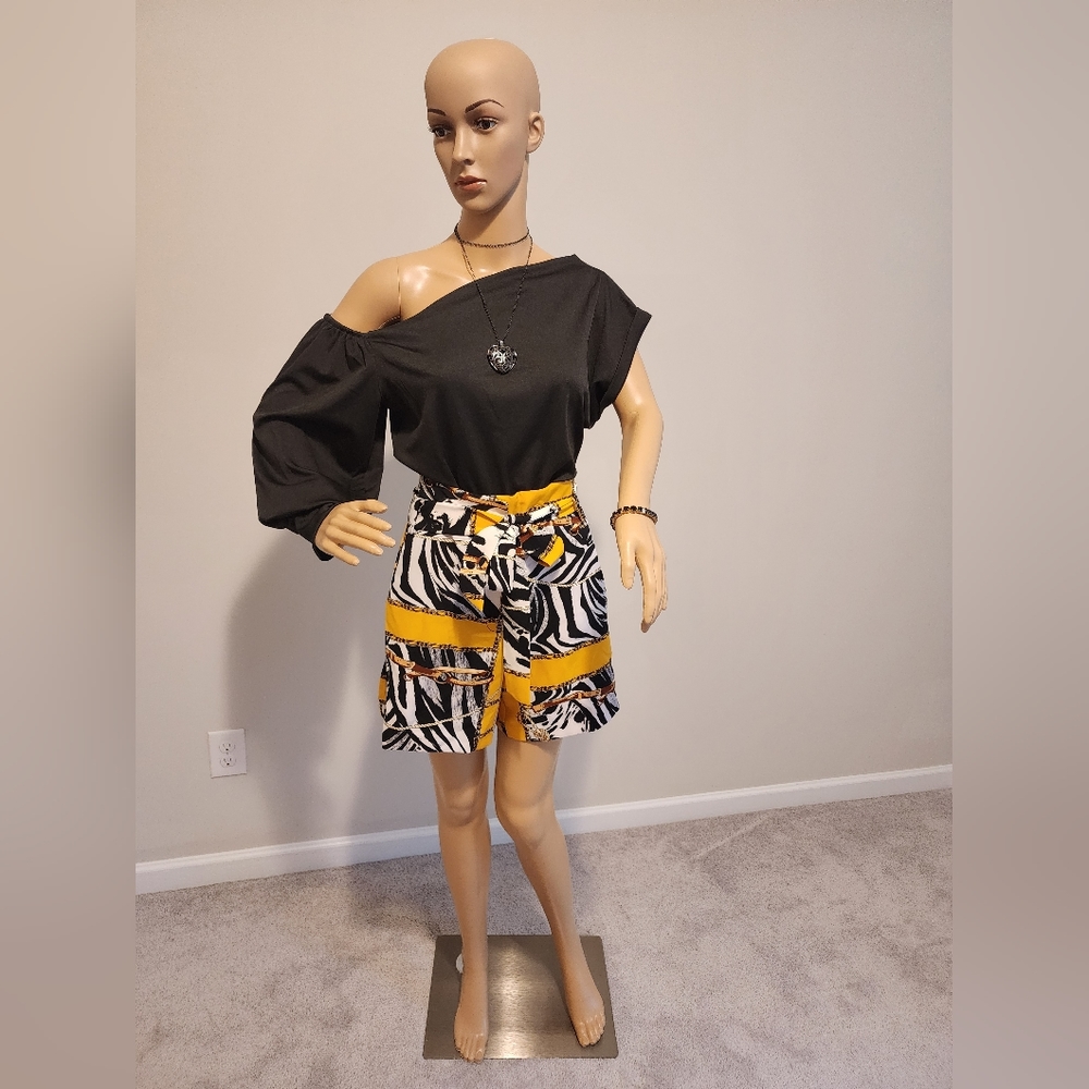 SET - New York & Company Zebra Print Shorts & Fitz and Glitz Black Top
